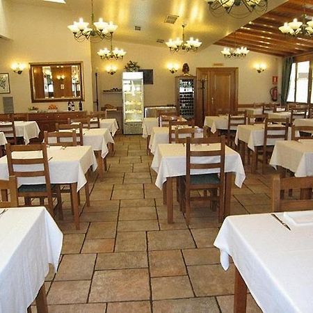 Hostal Lorentxo Olave Kültér fotó